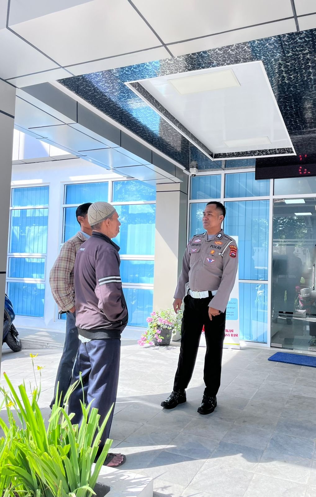 motion_photo_3614176489617784395