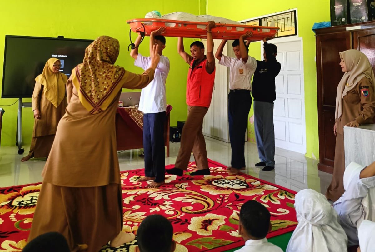 BPBD Kota Payakumbuh Latih Evakuasi Bencana Inklusif di SLB B Aua Kuning Payakumbuh