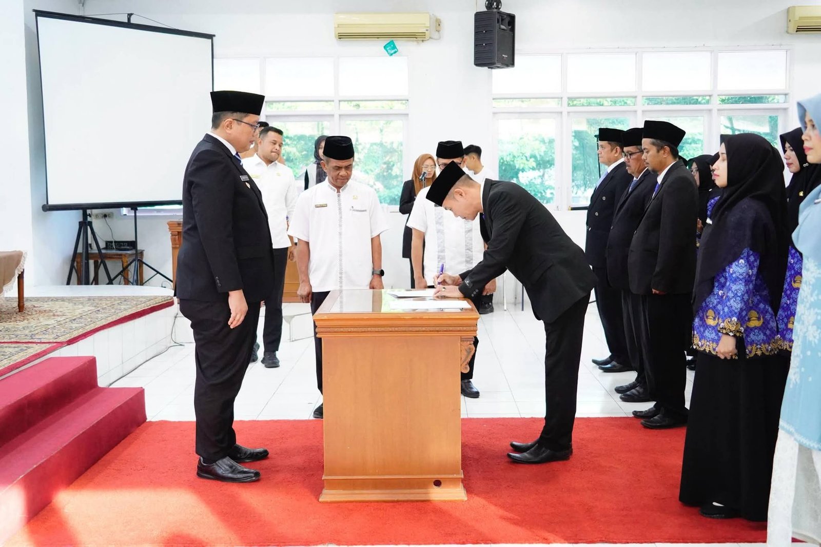 Wabup Ahmad Fadly Lantik 18 Pejabat Manajerial