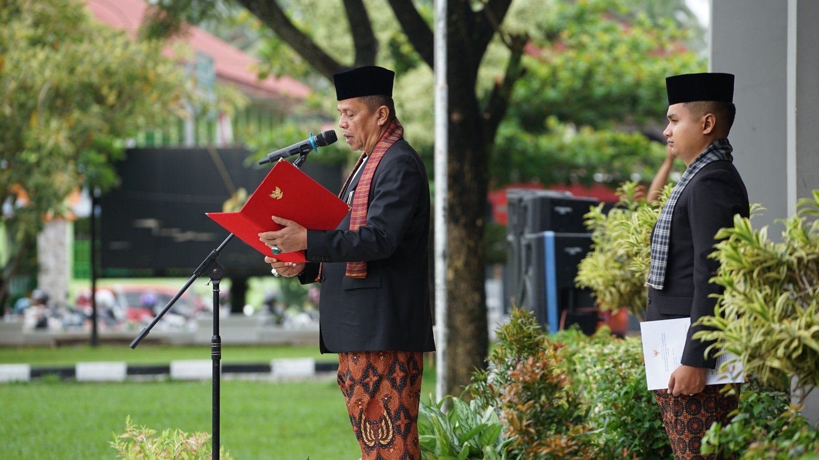 Wawako Elzadaswarman Pimpin Apel HARDIKNAS Sekaligus Membacakan Amanat Menteri Pendidikan Abdul Mu’ti