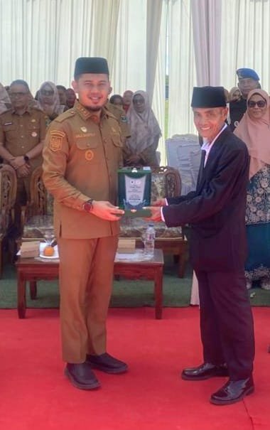 Wabup Ahlul Badrito Resha: SMP Islam Darul Hakim Diharapkan Lahirkan Generasi Unggul dan Perkuat Identitas Lima Puluh Kota Sebagai Bumi Syuhada Menulis