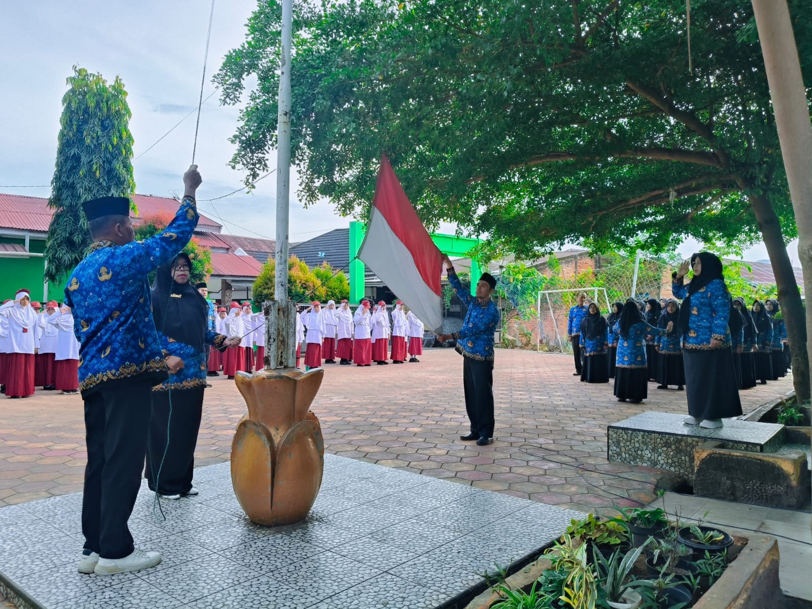 Pancasila di Jantung Madrasah: MIN Kota Solok Rayakan Hari Lahir Pancasila dengan Khidmat
