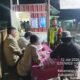 Wujudkan Rasa Aman, Babinsa Koramil 09/Salimpaung Gelar Patroli Malam Kolaborasi Bersama Warga
