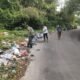Jumat Bersih, Babinsa Koramil 11/Tanjung Emas Bersama Warga Gotong Royong Bersihkan Lingkungan