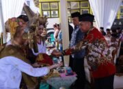 Wirman Putra Dt.Mantiko Alam Hadiri Acara Adat  “Manjoouk Sumando Dinagari Limbukan