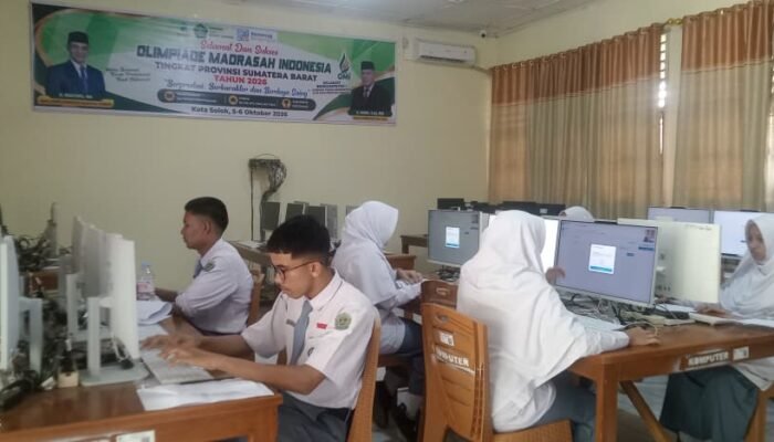Berjuang di 6 Bidang Studi, 18 Siswa MAN Kota Solok Unjuk Gigi pada OMI Tingkat Provinsi