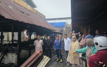 Tinjau Kebakaran Los Batiah, Sekda Rida Ananda: Response Time Damkar Hanya 3 Menit
