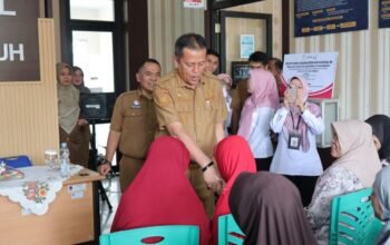Haru! 49 Warga Rentan di Payakumbuh Terima Bantuan Kemensos, Ada yang Dapat Kaki Palsu