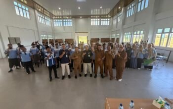 BPJS Ketenagakerjaan Serahkan 64 Kartu Peserta Pelatihan BLK Pidie