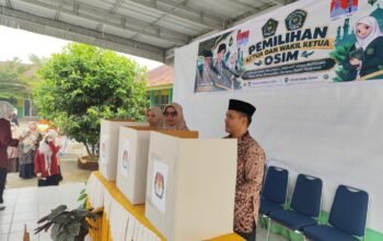 Raup 619 Suara, Pasangan Almar Atul Hasanah dan M. Rafif Resmi Pimpin OSIM MTsN Kota Solok